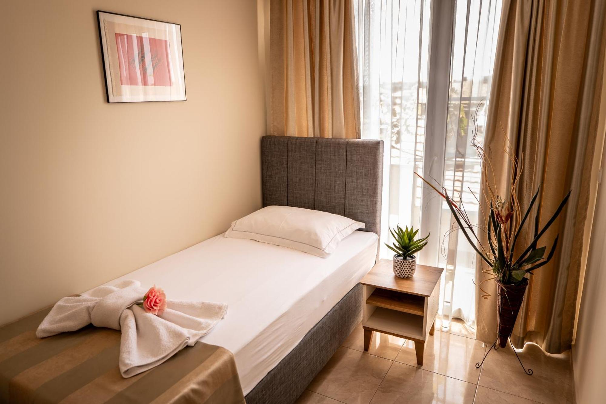 Rodos House Hotel เปาโมเรีย ภายนอก รูปภาพ