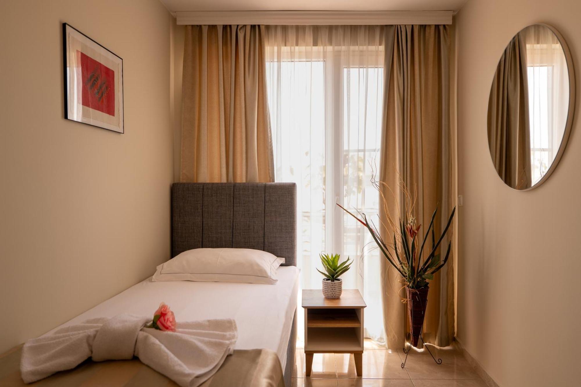 Rodos House Hotel เปาโมเรีย ภายนอก รูปภาพ