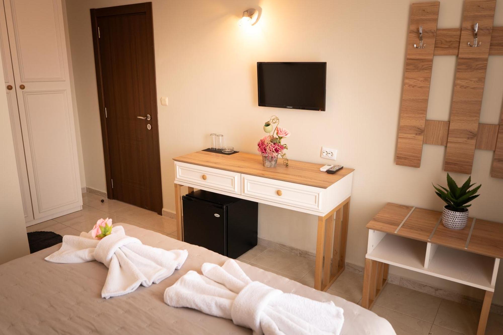 Rodos House Hotel เปาโมเรีย ภายนอก รูปภาพ